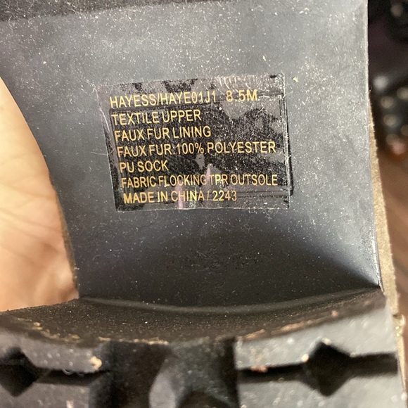 Madden Girl Lug sole lace up boots 8.5 - Picture 5 of 7